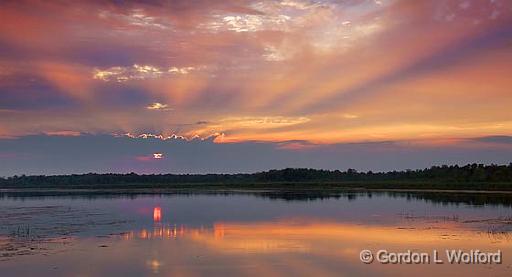 Sunset Sunrays_20658-9.jpg - Rideau Canal Waterway photographed at Kilmarnock, Ontario, Canada.